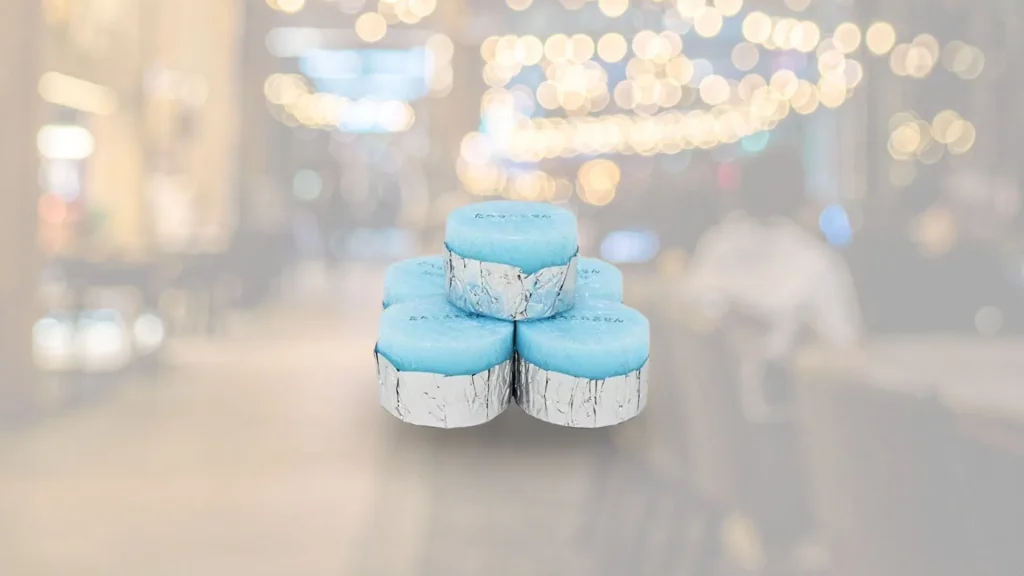 five Kaen Solid fuel product by Niitaka with the restaurant as the background image