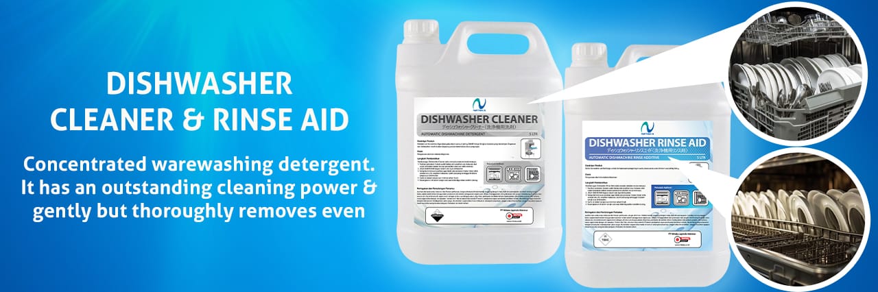 deterjen dishwasher cleaner dan rinse aid untuk membersihkan piring dengan mesin pencuci piring serta membilas dengan rinse aid